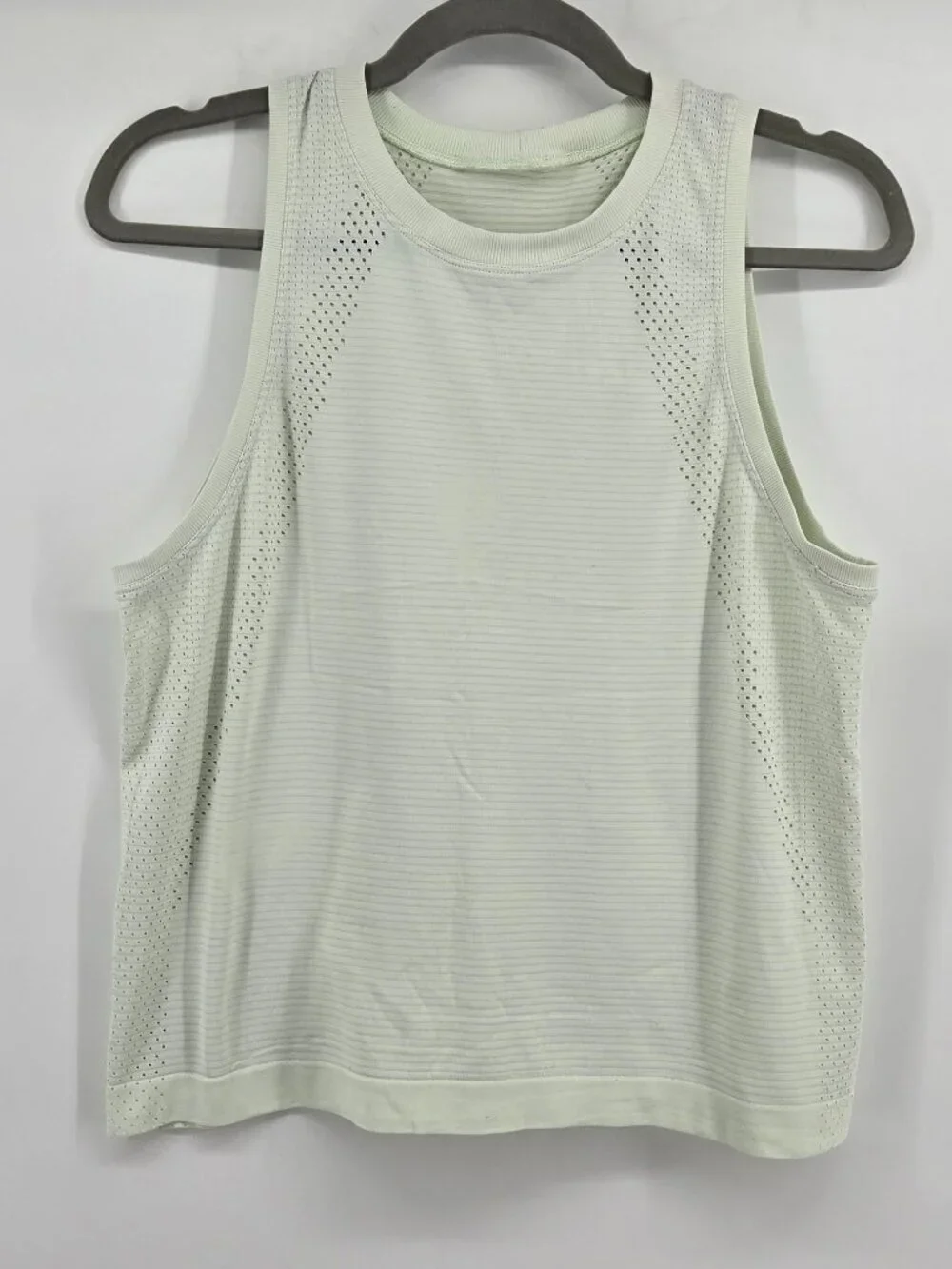 Lululemon Train to Be Tank Top - 6 Elixir